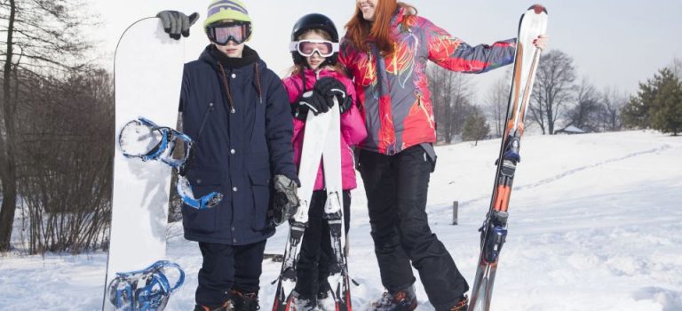 新幹線が叶える荷物も気持ちも軽やかな冬のスキー旅と雪国の特別な一日