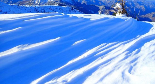 帰りたくなくなる非日常スキーツアー思わず明日も仕事を休みたくなる一撃リフレッシュの魔力